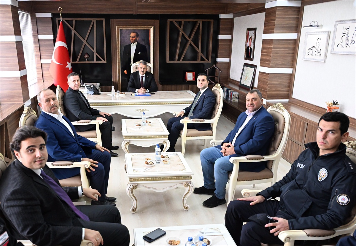 Edirne Valisi Sezer, Lalapaşa Kaymakamı Çolak\'a yeni görevinde başarılar diledi