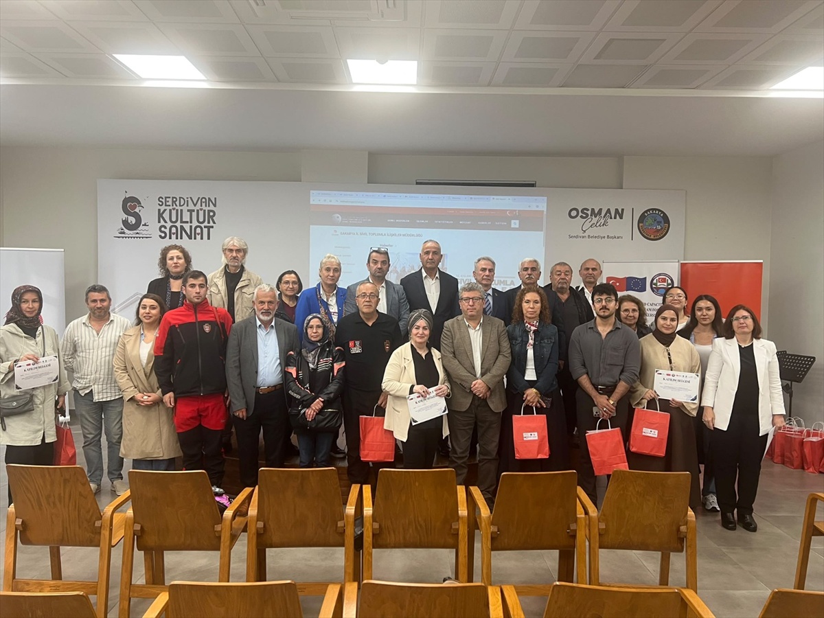 Sakarya\'da sivil toplum kuruluşları Erasmus+ KA210 final toplantısında buluştu