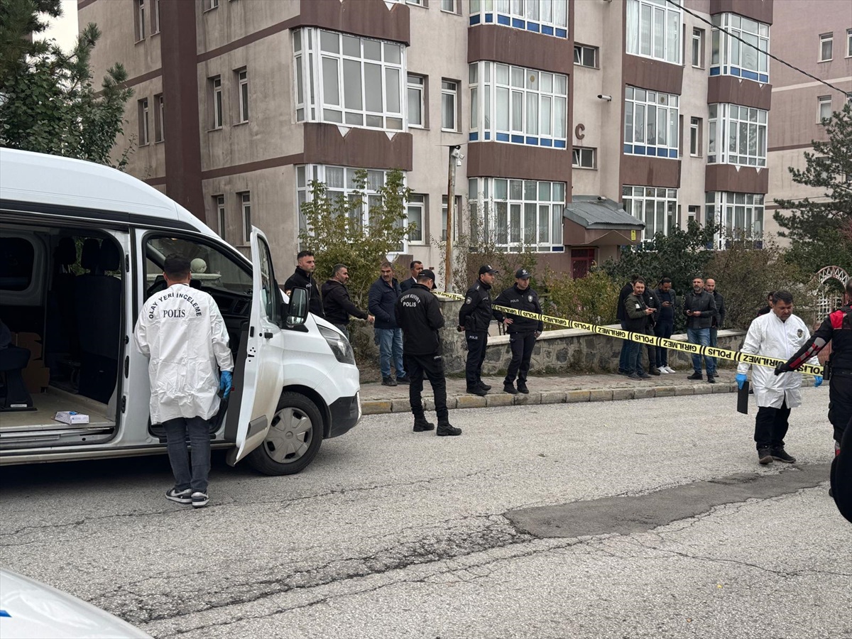 Erzurum\'da kardeş kavgasında pompalı tüfekle ateş açan 3 zanlı gözaltına alındı