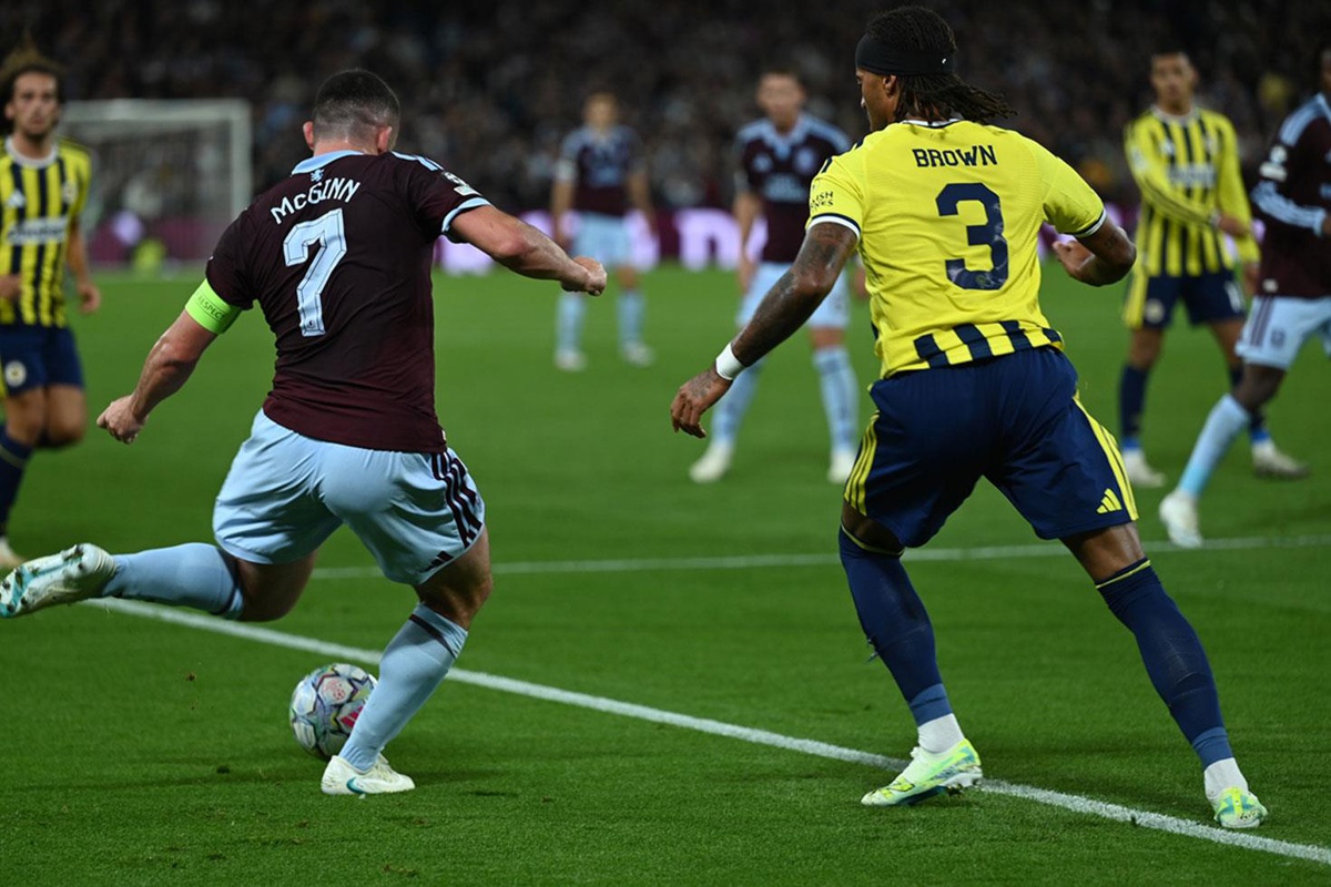 Fener\'in yıldızı Aston Villa deplasmanında hayatının şokunu yaşadı