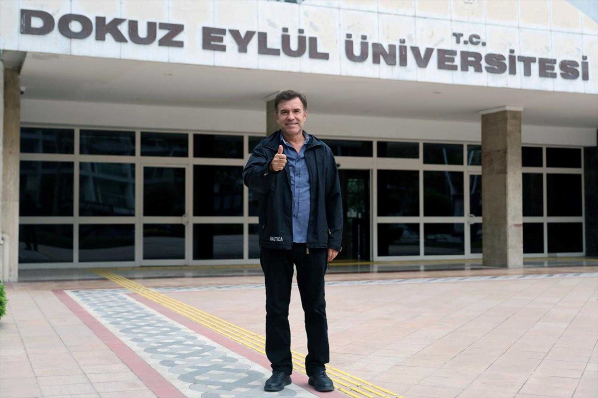 Feyyaz Uçar, 62 yaşında Dokuz Eylül\'de öğrenci oldu