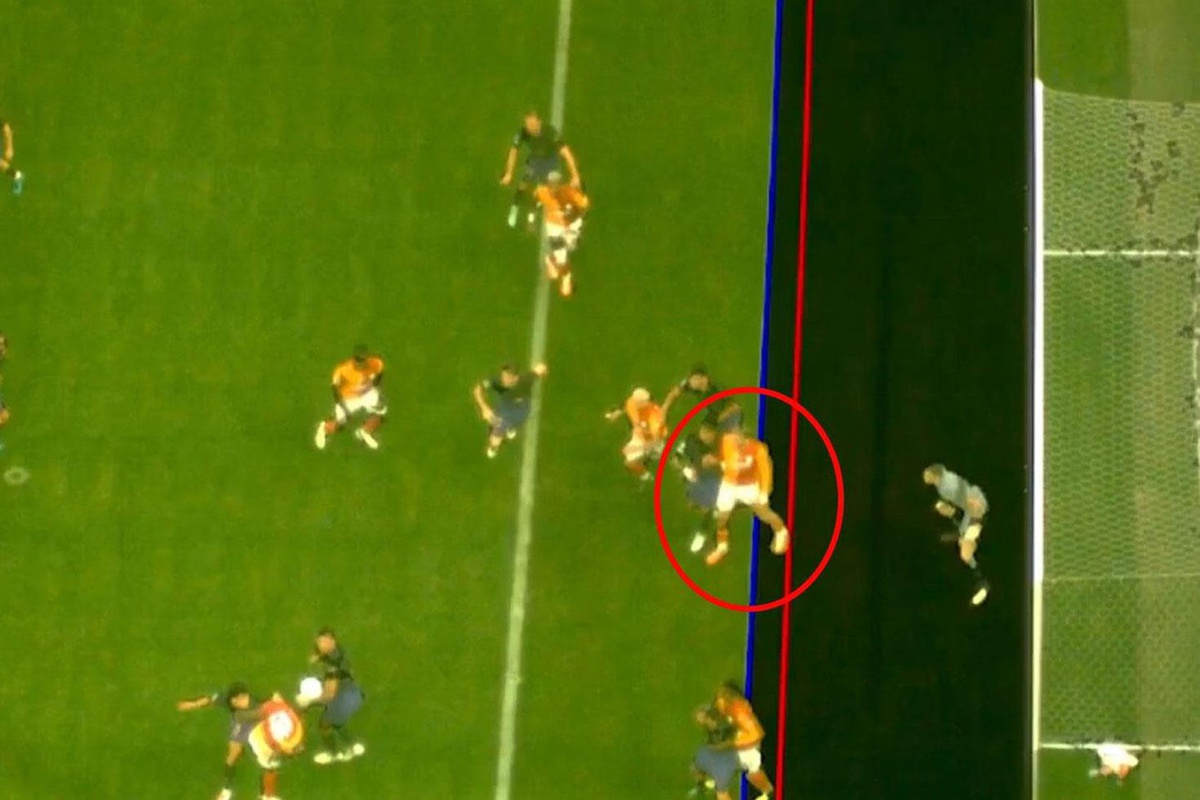 Galatasaray'ın iptal edilen golünde karar doğru mu? Ünlü hakem noktayı koydu