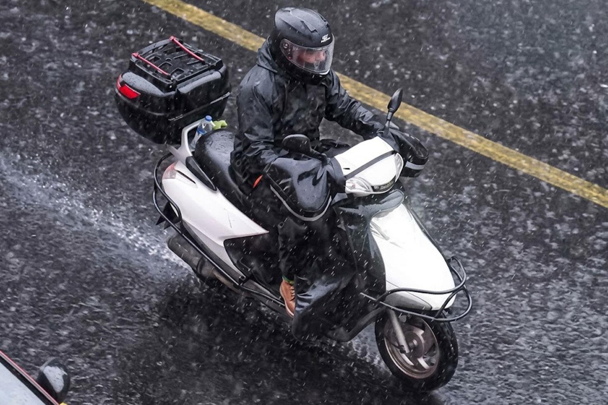 İstanbul\'da motosikletlere trafiğe çıkış yasağı