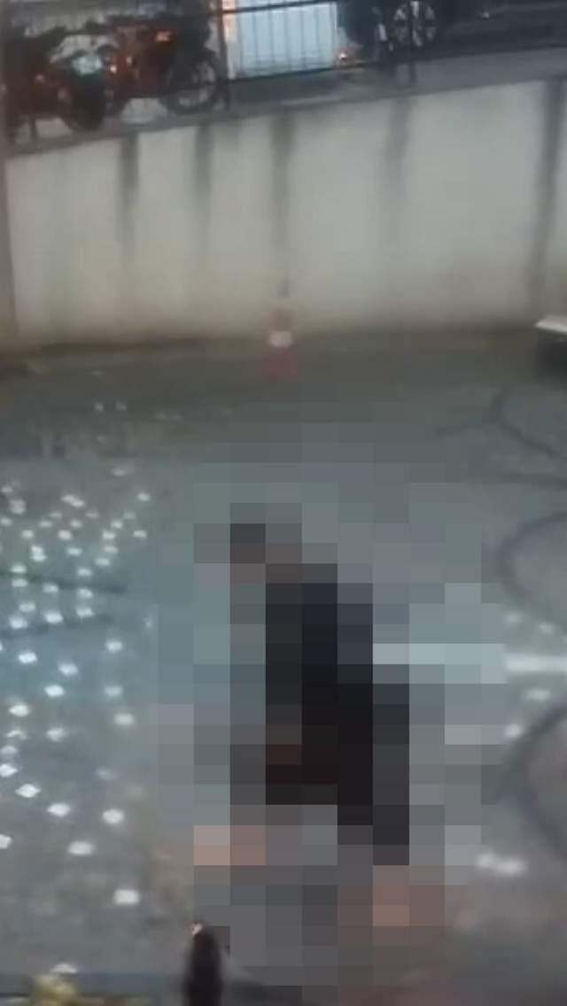 İstanbul'daki sel felaketinin en acı görüntüsü! Su birikintisine basan çocuk canından oldu