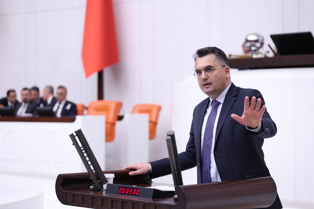 İYİ Partili Dalgın, Halk TV\'ye kayyum atanmasına sosyal medyadan tepki gösterdi