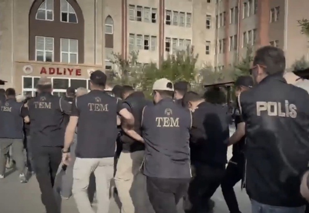 Ters kelepçeli gözaltı görüntüleri için Kahramanmaraş'ta resen soruşturma açıldı
