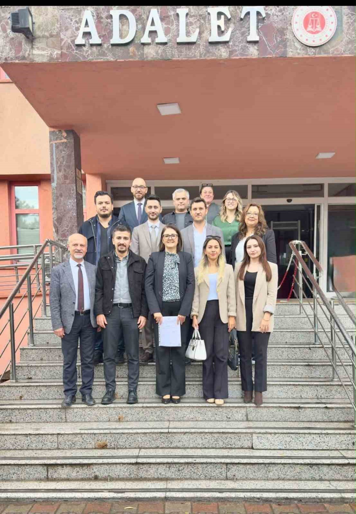 Karabük Barosu\'nda Sibel Şirin başkan oldu, Levent Karahasan başkan yardımcısı oldu