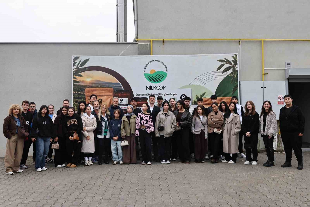 Kardeş okul projesiyle Bursa\'ya gelen 33 kişilik heyet Nilüfer\'deki tesisleri gezdi