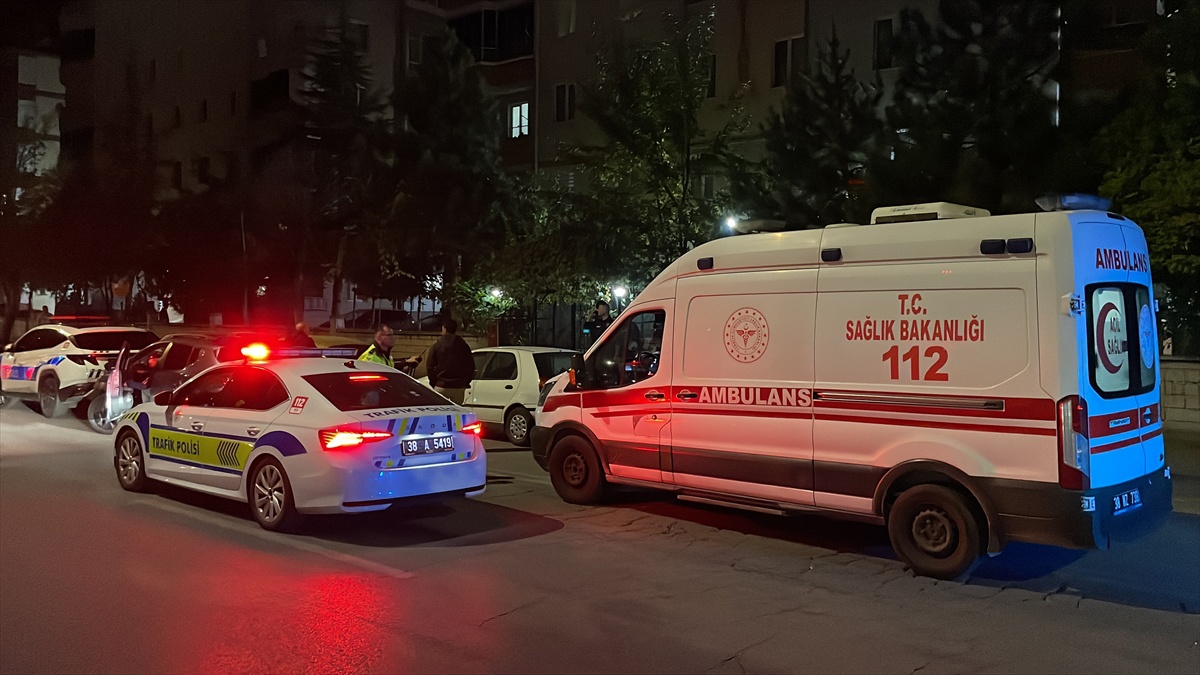 Kayseri Melikgazi\'de baba, oğlunun bıçaklı saldırısında yaşamını yitirdi