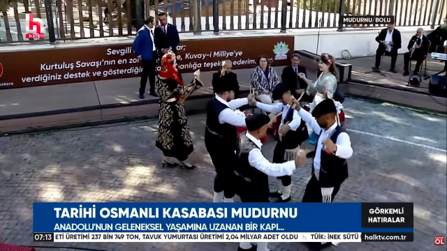 Kayyum sonrası Halk TV'de dualar edildi, oyun havaları çalındı