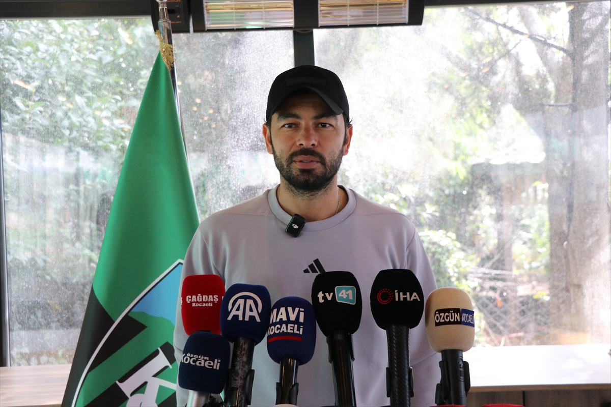 Kocaelispor, Göztepe mesaisini sürdürdü; Selçuk İnan kazanan taraf olmak istiyor