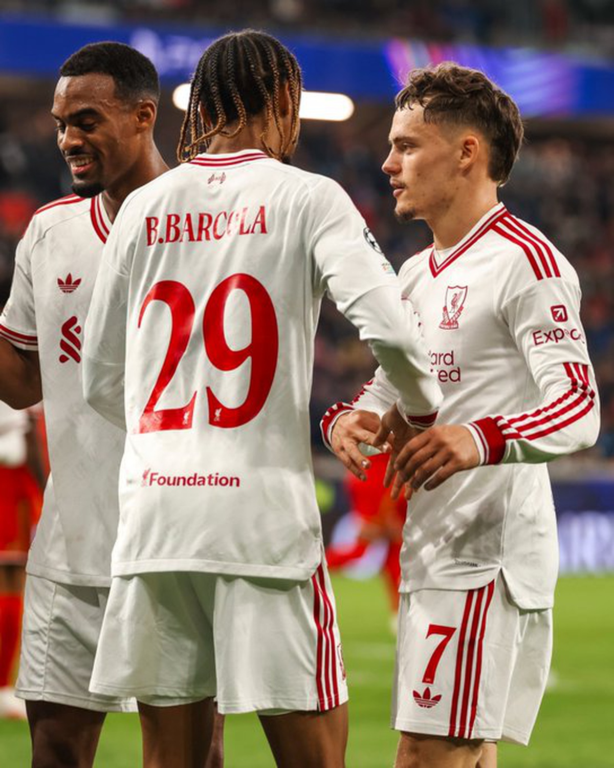Liverpool, Şampiyonlar Ligi\'nde LASK Linz\'i deplasmanda 6-3\'lük skorla geçti