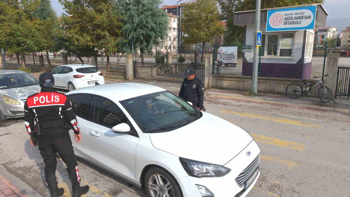 Malatya\'da öğrenciler için okul çevrelerinde güvenlik tedbirleri sürdürülüyor