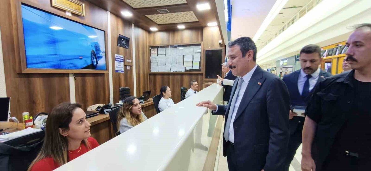 MHP Diyarbakır İl Başkanı Özcoşkun, seyahat firmalarının sorunlarını dinledi