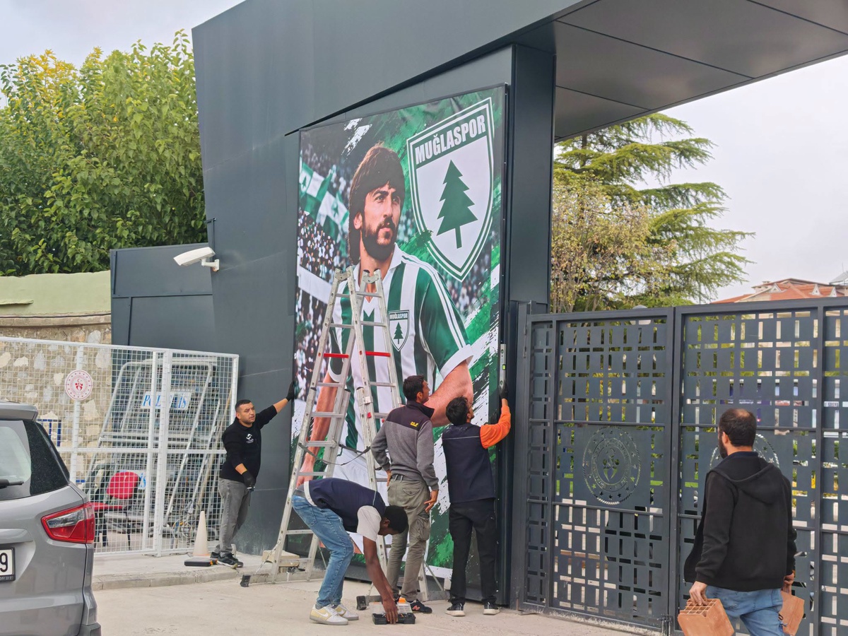 Muğlaspor yarın Bursaspor\'u ağırlayacak, cezalı Yiğit Fidan forma giyemeyecek