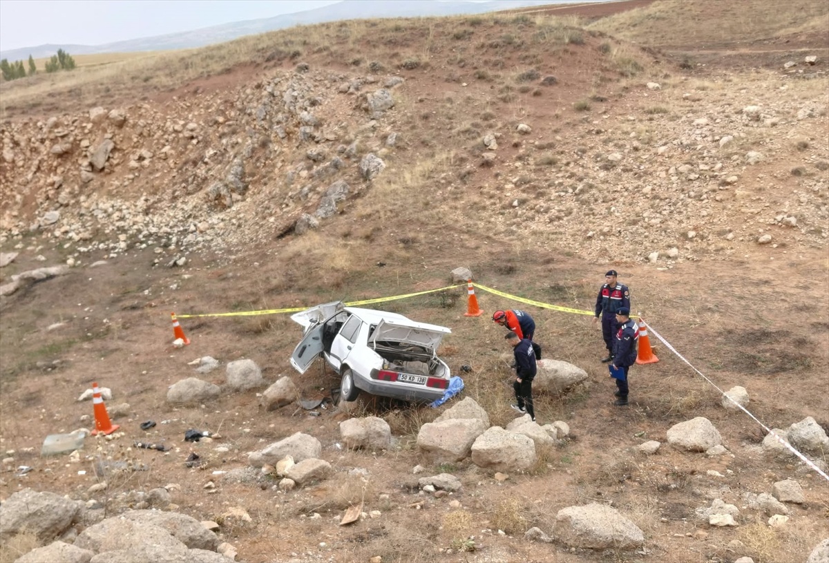 Nevşehir Hacıbektaş\'ta otomobilin altında kalan sürücü hayatını kaybetti
