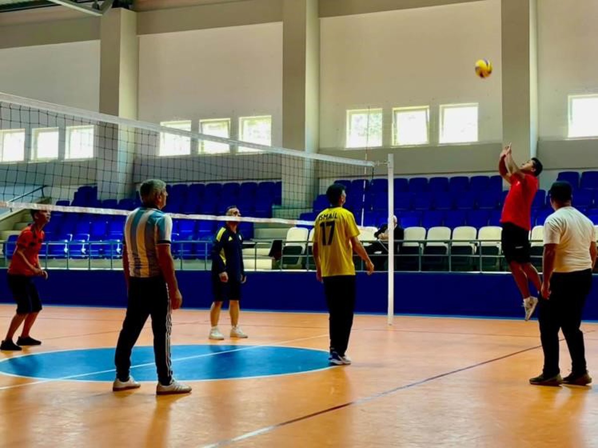 Bilecik Pazaryeri\'nde kurumlar arası voleybol maçı Amatör Spor Haftası\'nda oynandı