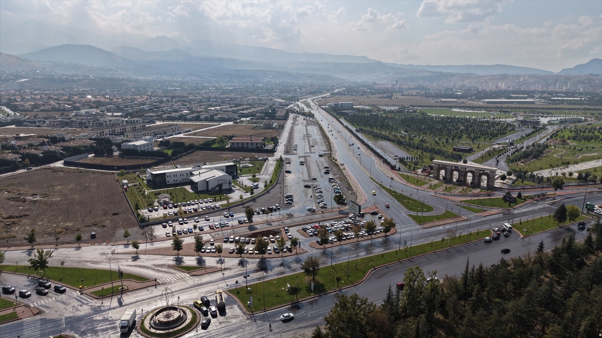 Millet Bahçesi\'ne 900 Araçlık Yeni Otopark
