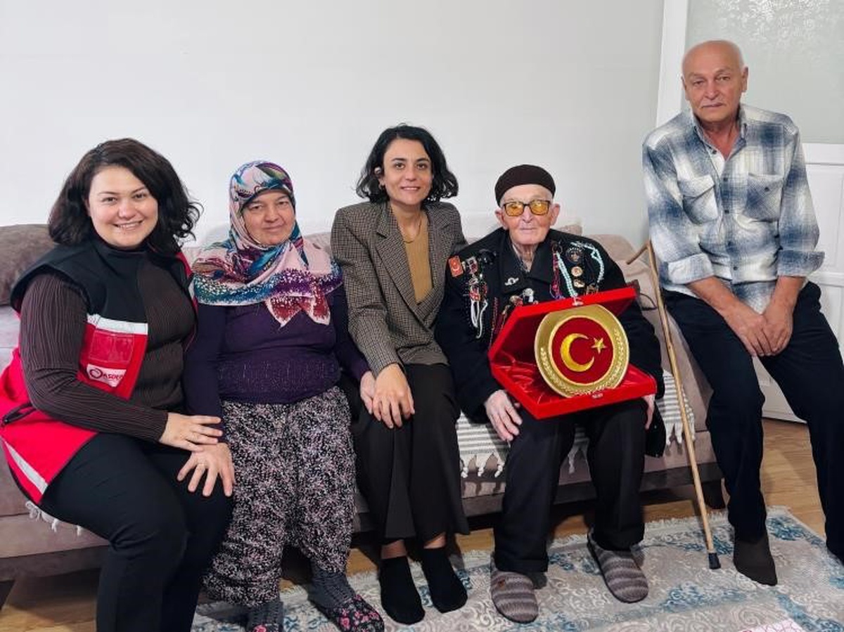 Bilecik\'te şehit ailesine vefa ziyareti