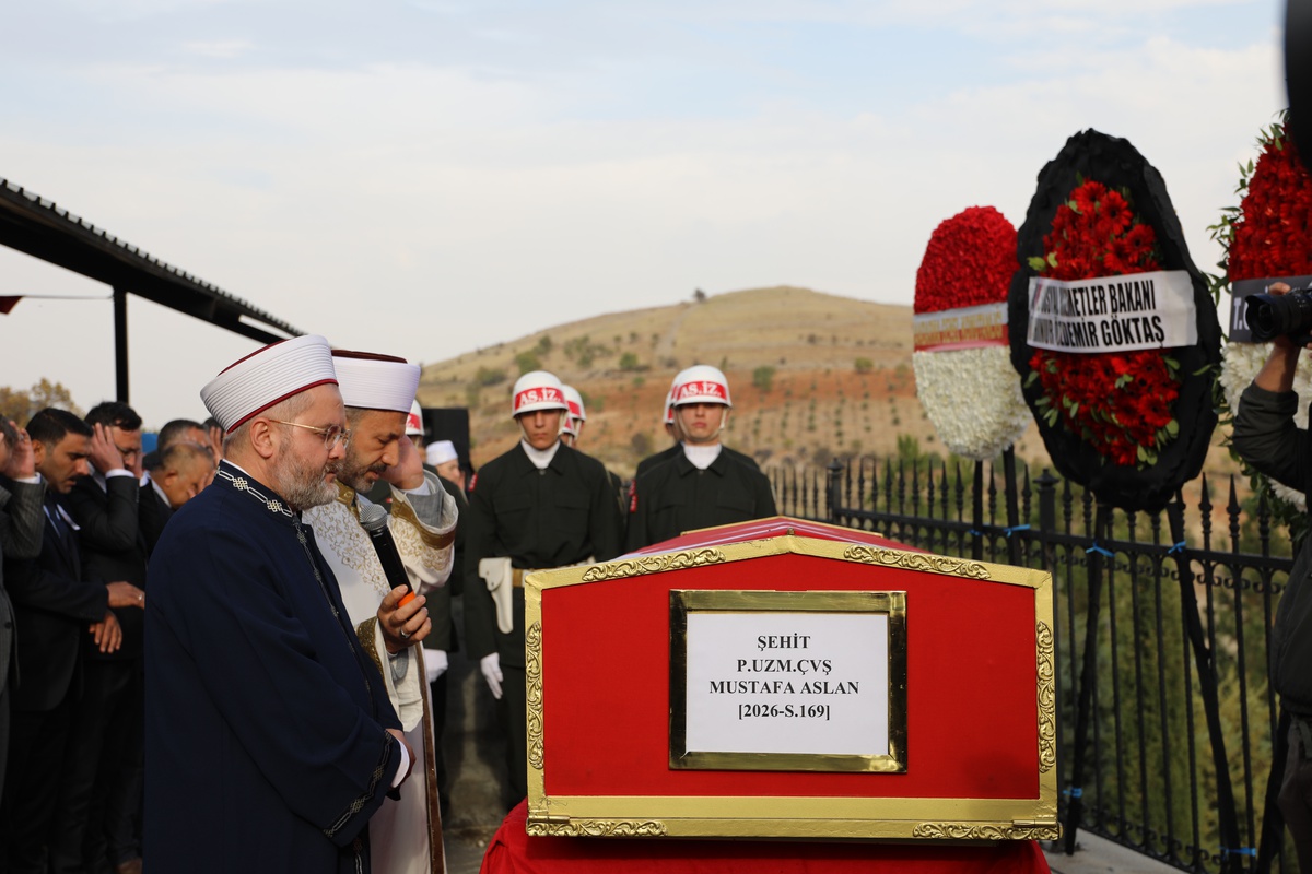 Şehit Piyade Uzman Çavuş Mustafa Aslan Gaziantep\'te son yolculuğuna uğurlandı