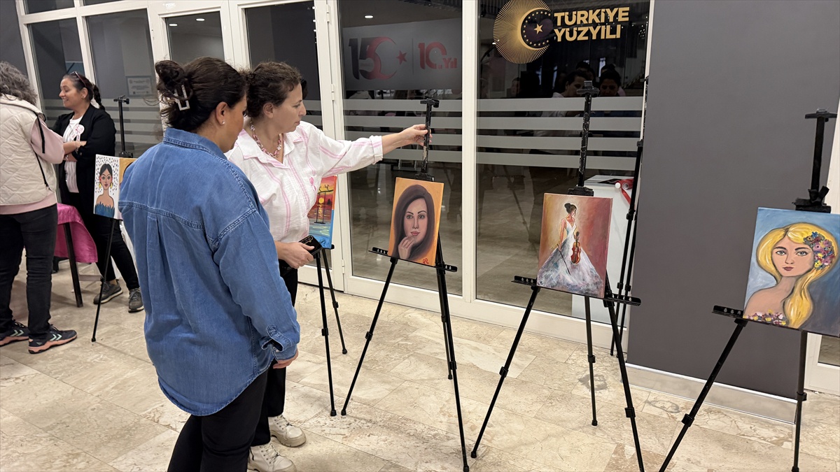 Tekirdağ\'da meme kanseri farkındalık sergisi açıldı, erken teşhis çağrısı yapıldı