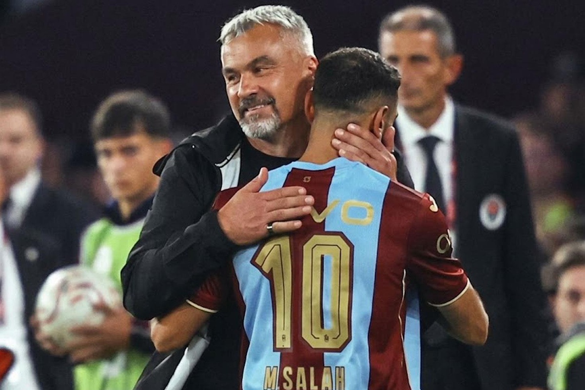 Thomas Reis, Salah\'ı yedek kulübesine çekiyor