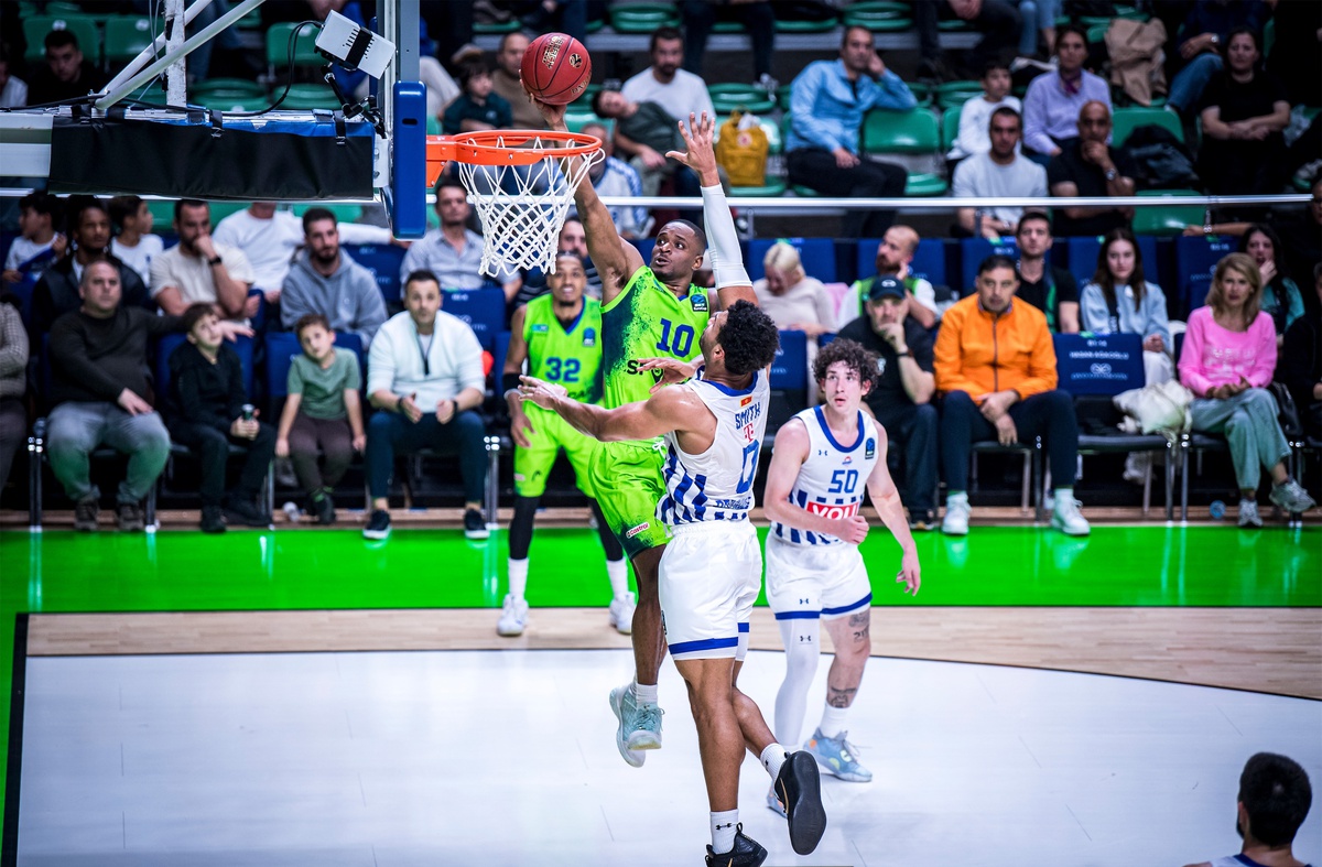 Nutall 20 sayıyla en skorer oldu, TOFAŞ Buducnost\'u 90-85 mağlup etti