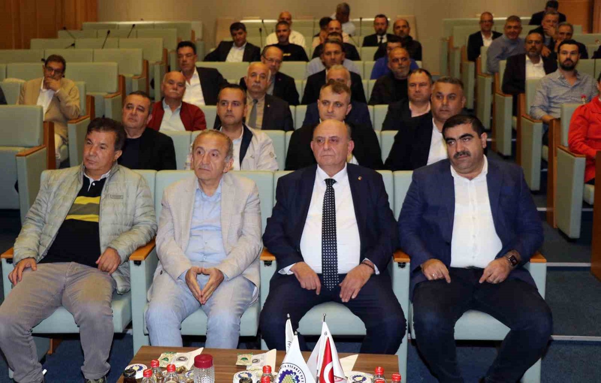 Manisa TSO\'da Meclis Başkanlığına tüm oyları alan Ümit Türek yeniden seçildi