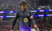 Yamal'dan alkış alan hareket! Yağmur altında bekleyen Galatasaraylı futbolcuları unutmadı