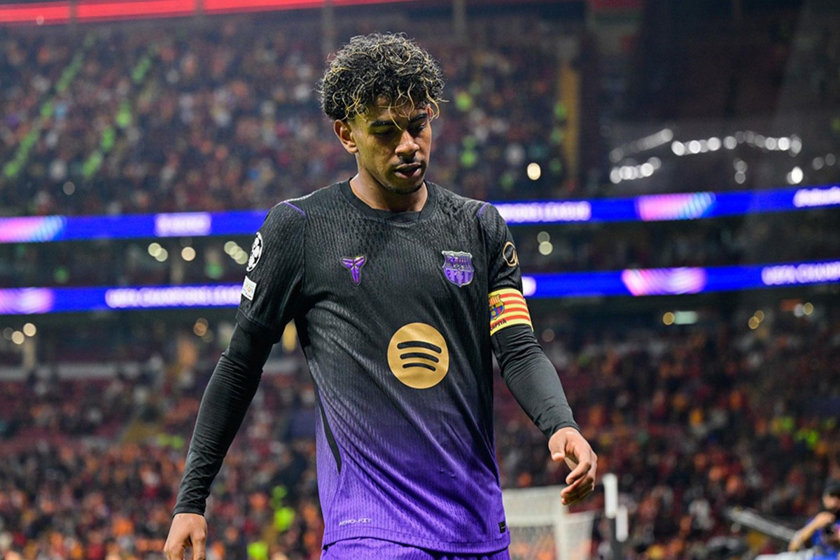 Yamal\'dan alkış alan hareket! Yağmur altında bekleyen Galatasaraylı futbolcuları unutmadı