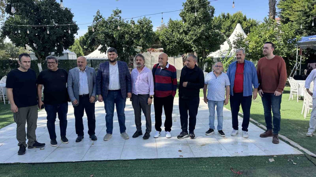 Adanaspor Başkanı Özdemir, yaklaşık 60 milyon TL borca rağmen dış transfere başladı