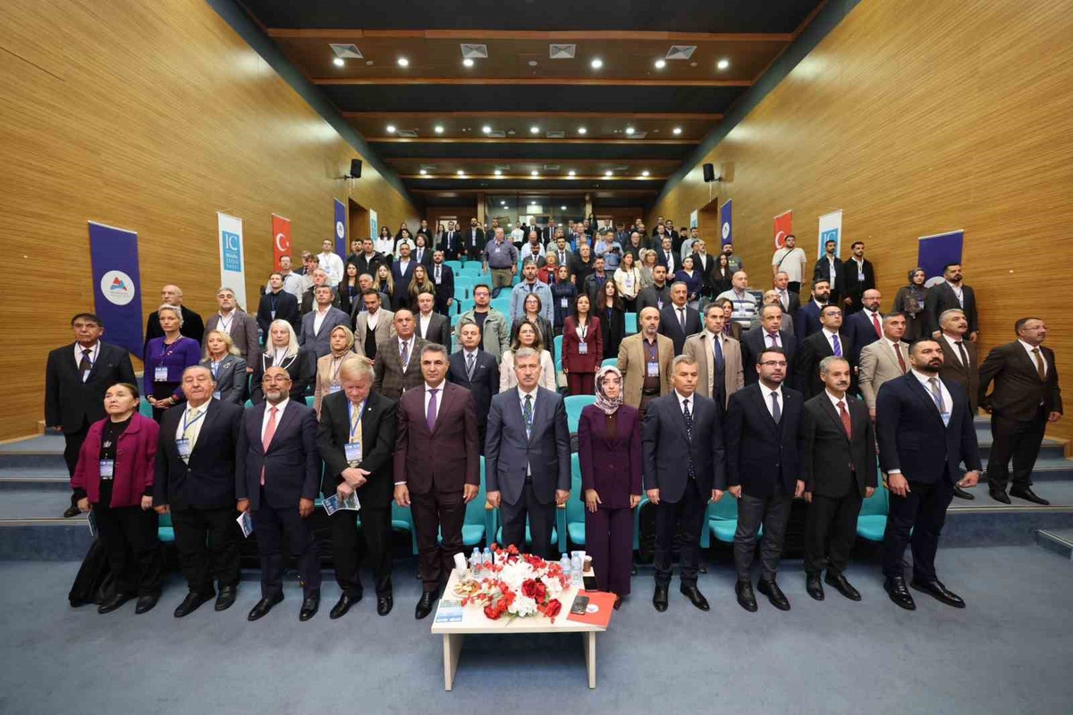 Durupınar\'da Nuh\'un Gemisi Araştırmasında Yeni Bulgular