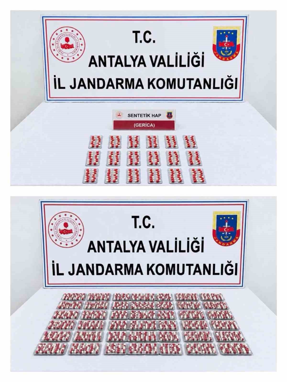 Antalya\'da operasyonda bin 358 sentetik hap ele geçirildi, 3 şüpheli tutuklandı