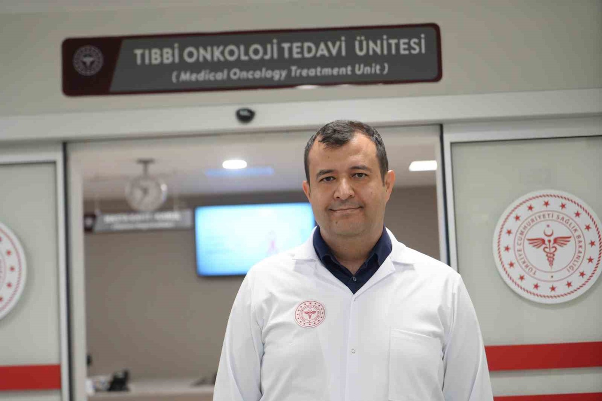 Antalya\'da meme kanseri teşhisi konulan öğretmen Pınar Öztürk 3 aylık kontrole geçti