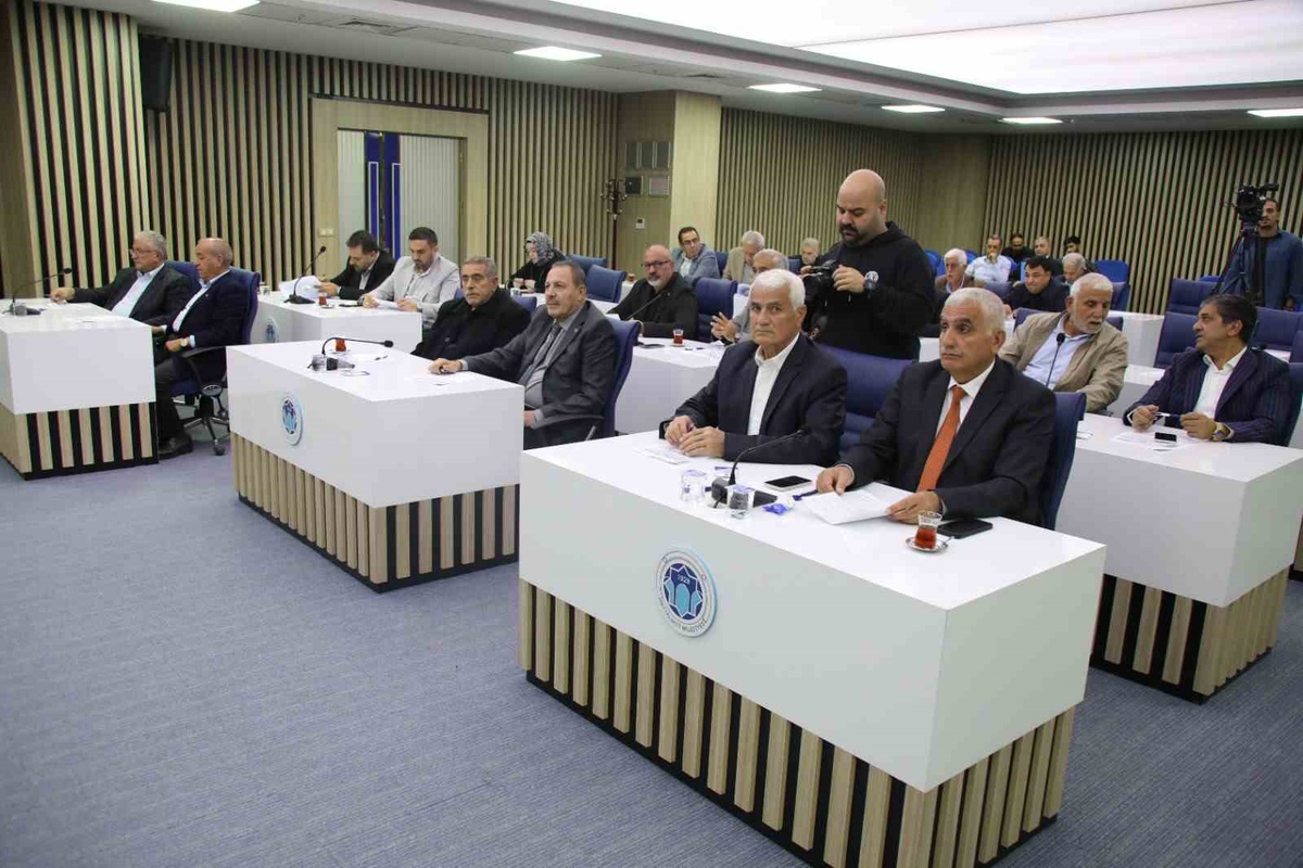 Battalgazi Belediye Meclisi\'nde 2027 mali yılı bütçe görüşmeleri sürdürüldü