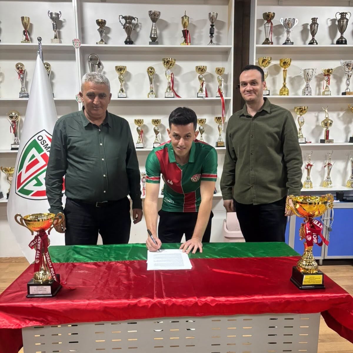Bilecik PGL ekibi Osmanelispor, kanat Zafer Şensoy'u renklerine bağladı