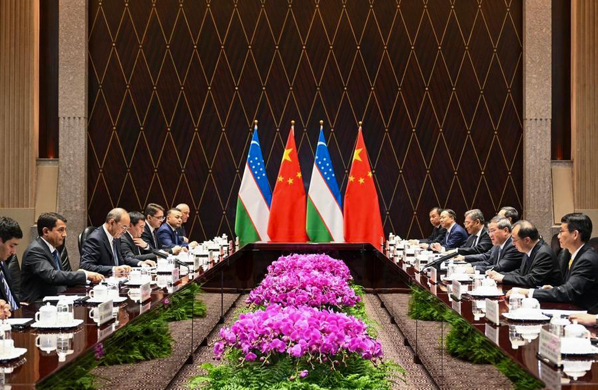 Çin Başbakanı Li, Özbekistan, Tacikistan ve Rusya\'ya gidip ŞİÖ toplantısına katılacak
