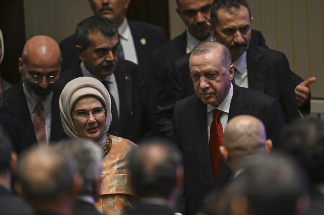 Cumhurbaşkanı Erdoğan'dan ders niteliğinde sözler: Kılık kıyafeti sebebiyle...