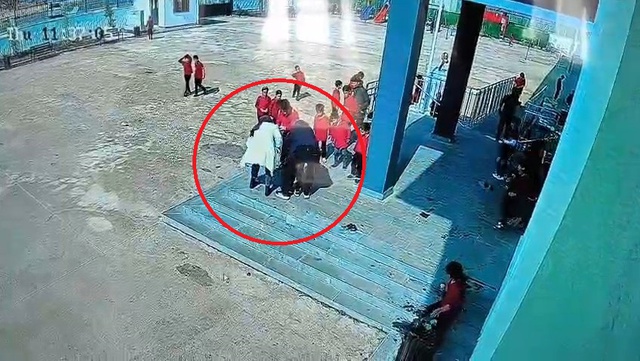Müdür yardımcısı Heimlich manevrasıyla öğrenciyi kurtardı