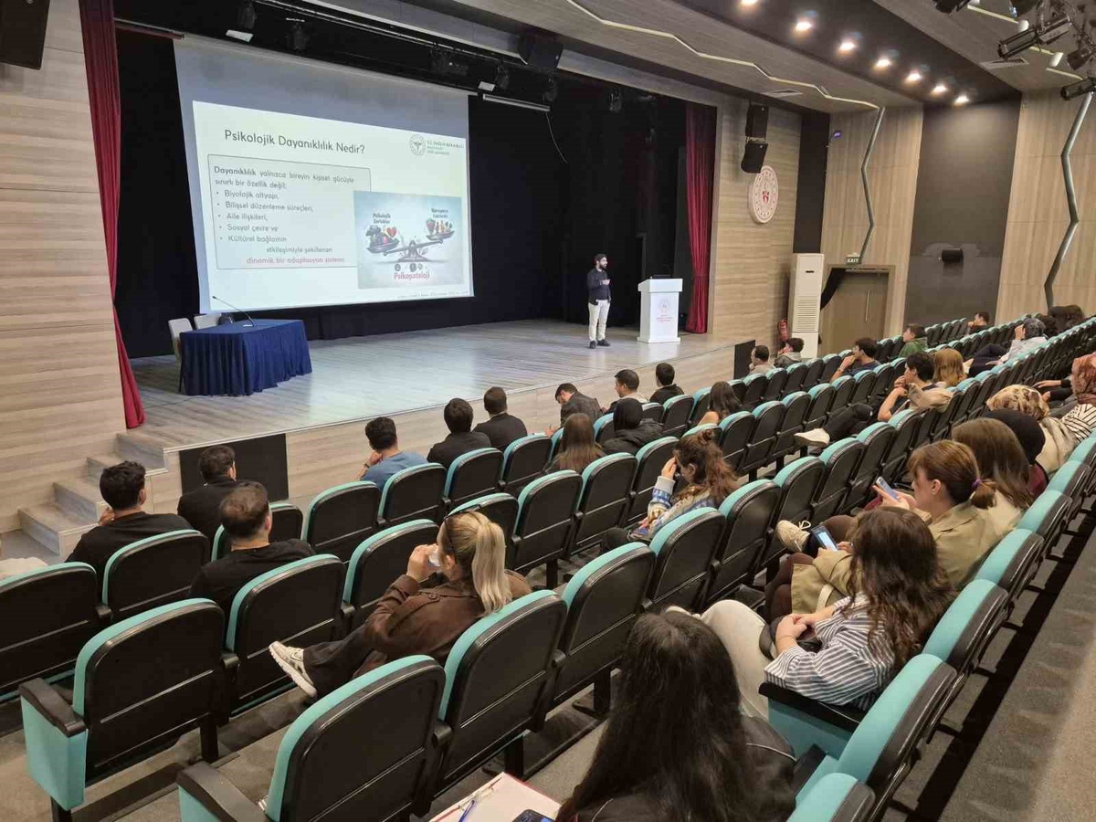 Düzce\'de ruh sağlığı günü etkinliğinde psikolojik dayanıklılık eğitimi düzenlendi