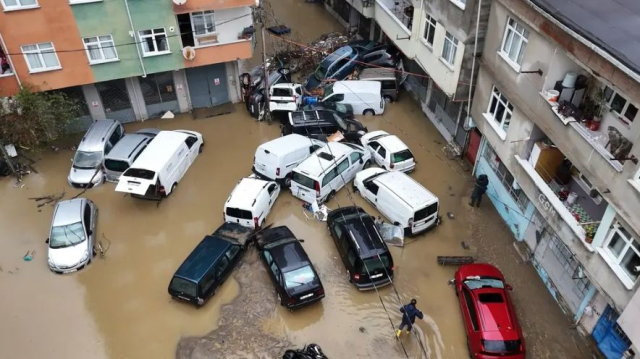 Görüntüler korkunç! Sel felaketinin bilançosu gün ağarınca ortaya çıktı