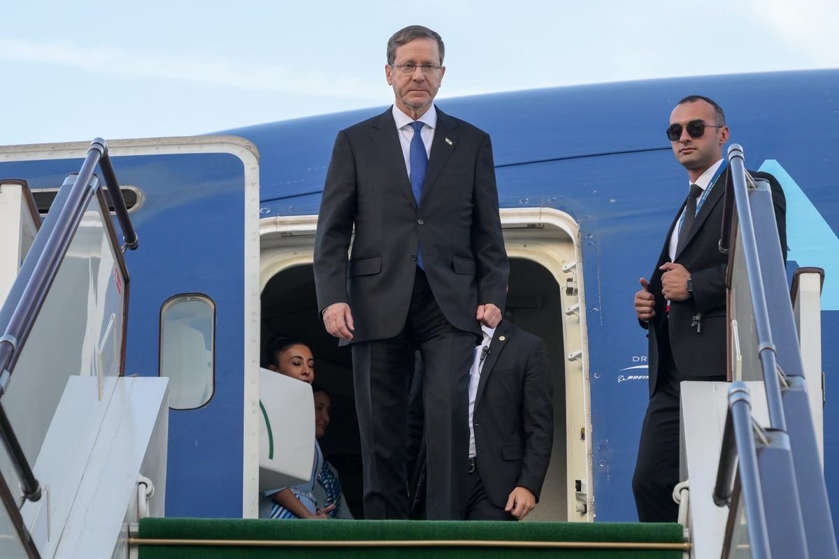 İsrail Cumhurbaşkanı Herzog, Bakü\'ye Türk hava sahasını kullanarak gitti