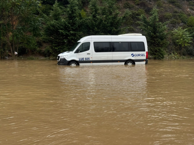 İçişleri Bakanı Çiftçi: Sel felaketinde İstanbul'da 5, Kocaeli'de 1 kişi kayıp