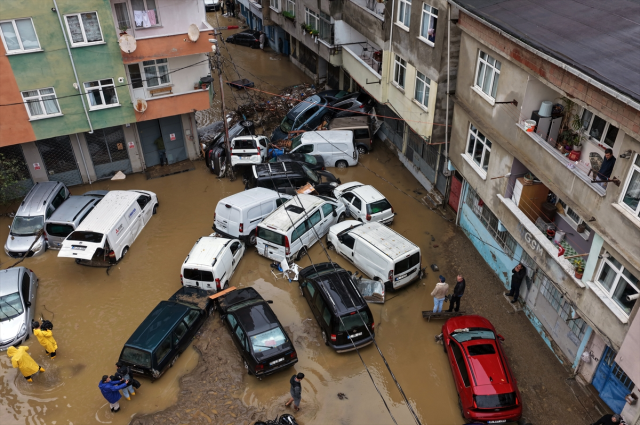 İçişleri Bakanı Çiftçi: Sel felaketinde İstanbul'da 5, Kocaeli'de 1 kişi kayıp