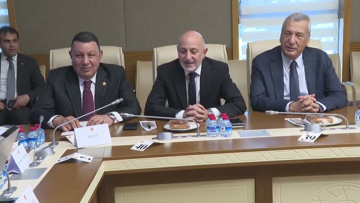 Okul olayları komisyonunda başkanlığa AK Partili İsa Mesih Şahin seçildi