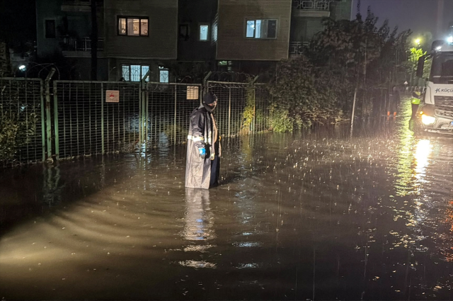 İstanbul'da 41 yıl sonra bir ilk! 2 kişi hayatını kaybetti, hayat adeta felç oldu