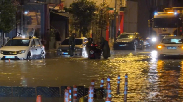 İstanbul'da 41 yıl sonra bir ilk! 2 kişi hayatını kaybetti, hayat adeta felç oldu