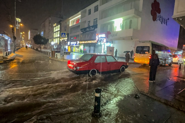 İstanbul'da 41 yıl sonra bir ilk! 2 kişi hayatını kaybetti, hayat adeta felç oldu