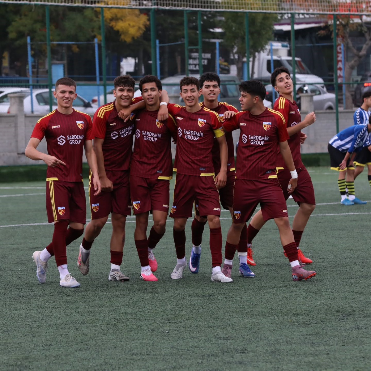 Başakspor'u deplasmanda 4-3 yenen Kayserispor U19, 12 puanla liderliğini s&uuml;rd&uuml;rd&uuml;