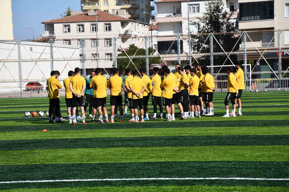Kocasinan Şimşekspor, 18 Ekim'de Malatya'da Hekimhan ile ilk PGL ma&ccedil;ına &ccedil;ıkacak